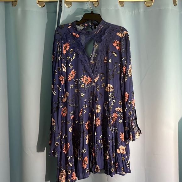 Floral Dress from Lulus - Picture 1 of 4